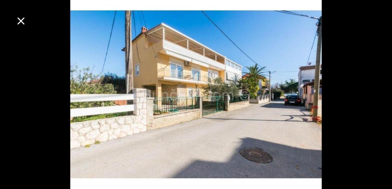 Apartment Asea Zara Esterno foto